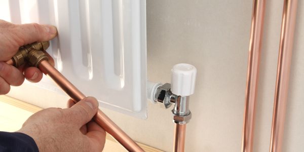 Como fazer reparos em tubulação de cobre? Veja o que é necessário